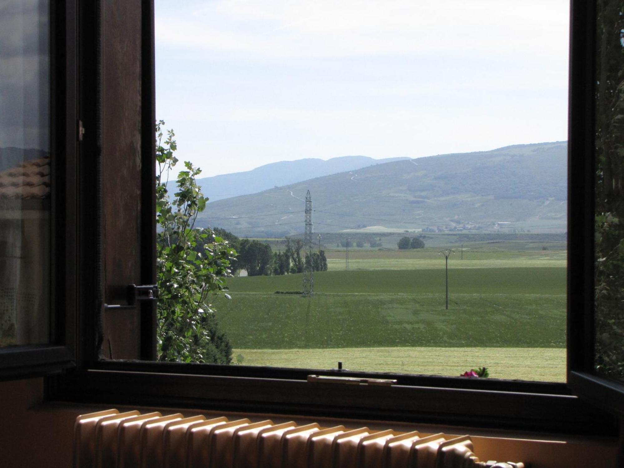 Hostal Rural Huartearena Iza Zewnętrze zdjęcie